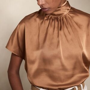 🎁NWOT Banana Republic Blouse